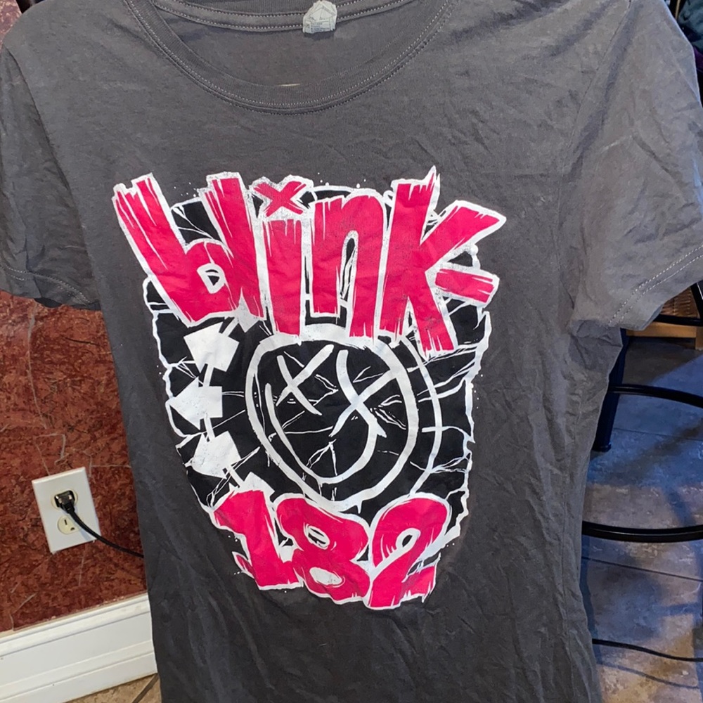 Gray, Blink 182 Hot Topic Tee. Womens L